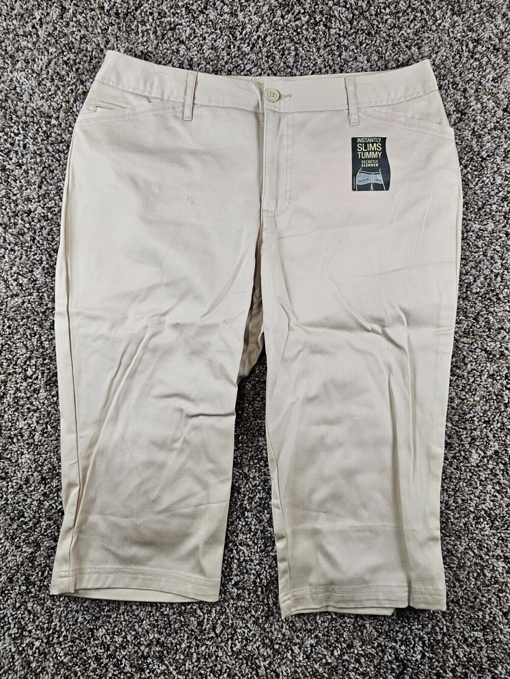 St Johns Bay Womens Sz 16P Petite Secretly Slender Capri Length Chino Pants Tan